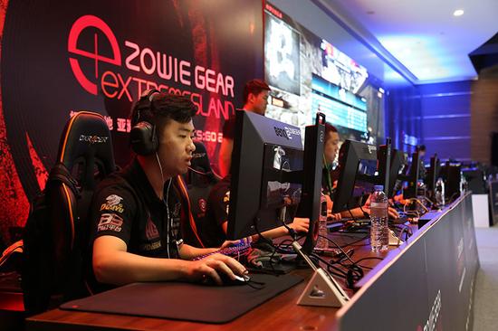 弗里茨的正 弗里茨的正